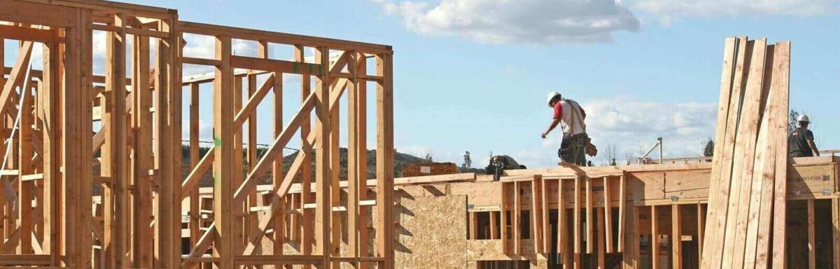 Builder’s Insurance Requirements for Commercial vs. Residential Projects